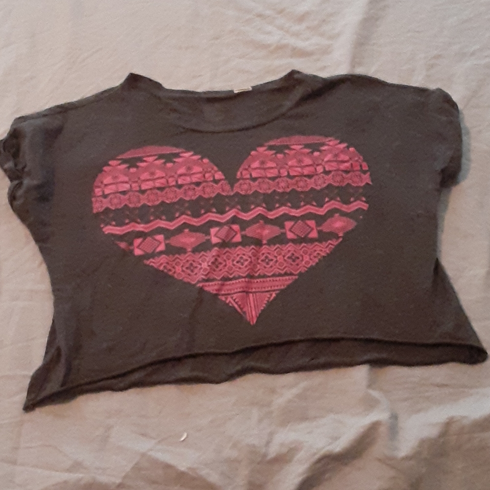 Modern Lux grey top with pink heart size small